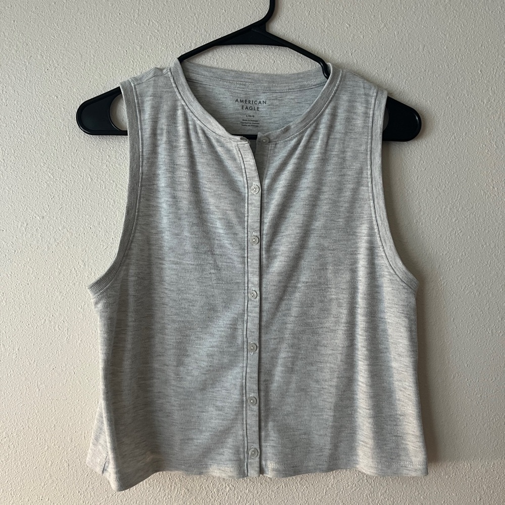 American Eagle Light Gray Button Down Sleeveless Top